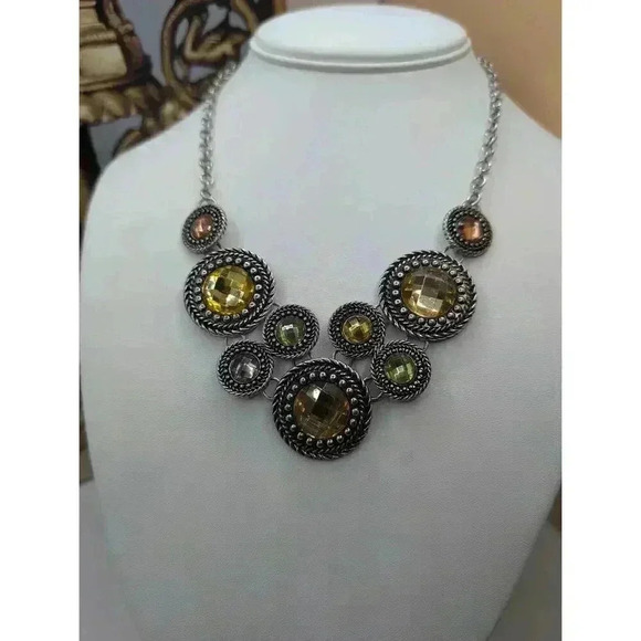 Premier Designs Necklace Multicolor Stones Bib Style Chain Link Silvertone - Picture 1 of 6